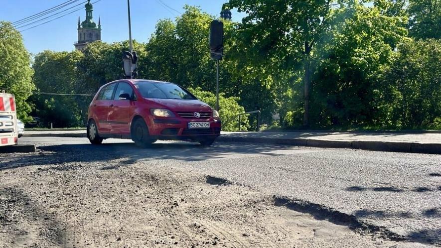 Фото до матеріалу: Автобус №45 об'їжджатиме вулицю Винниченка через ремонт: новий маршрут у Львові