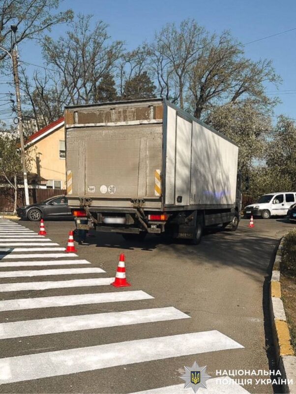 Фото до матеріалу: В Ірпені під колесами вантажівки загинула восьмирічна дитина (ФОТО, ВІДЕО)