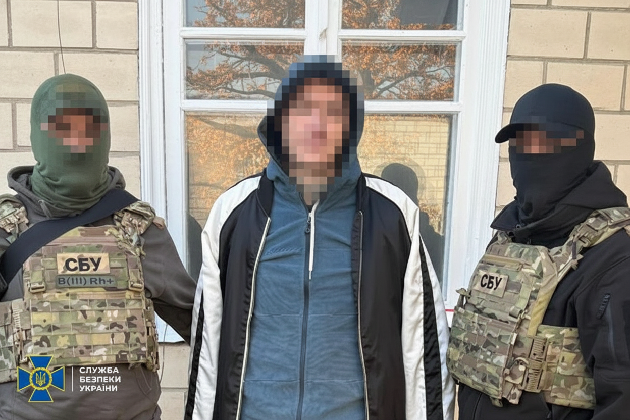 Фото до матеріалу: СБУ затримала в Києві агента ФСБ, який вербував наркозалежних для підпалів авто ЗСУ