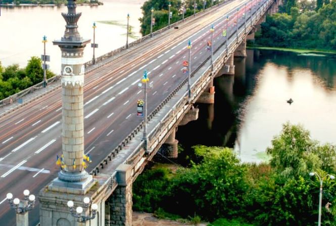 Фото до матеріалу: Відмовитись від романтики? – у Києві закликають не будувати новий міст на Оболоні, а ремонтувати Патона