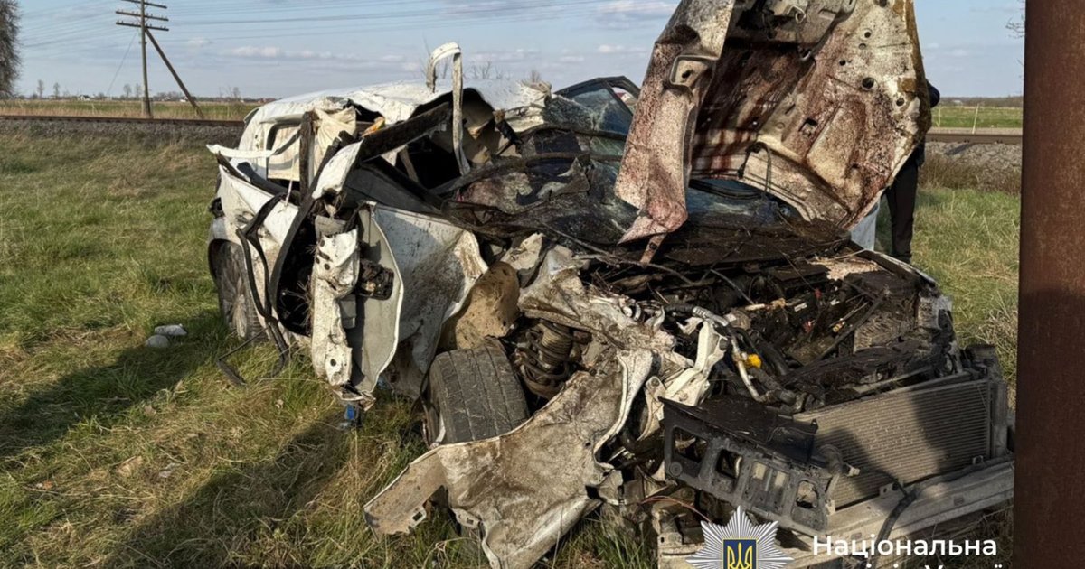 Фото до матеріалу: На Прикарпатті у ДТП на залізниці постраждали троє людей