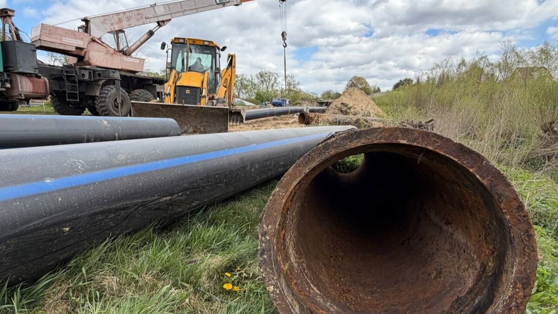 Фото до матеріалу: У Домажирі замінили аварійний водогон: проклали 280 метрів нових труб