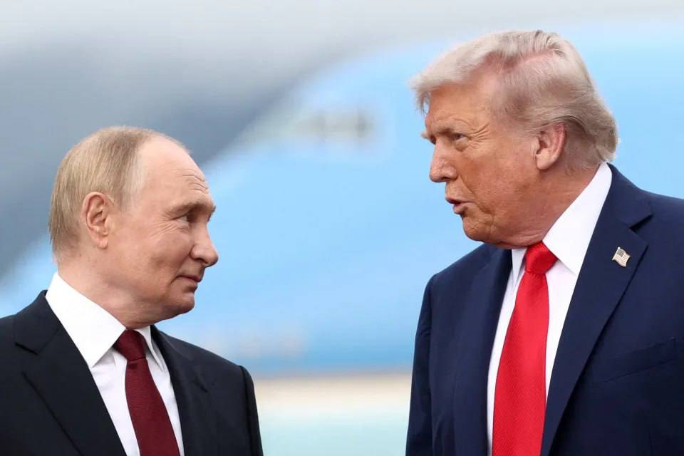 Фото до матеріалу: Трамп попередив короля Чарльза про плани Путіна