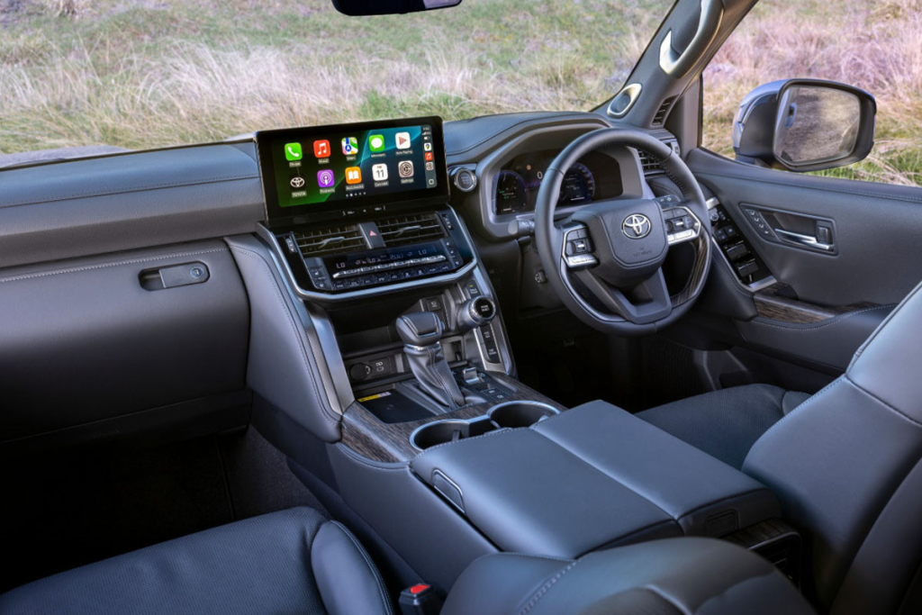 Фото до матеріалу: Гібрид Toyota Land Cruiser 300 вийшов на австралійський ринок