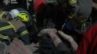 Фото до матеріалу: Удар по Києву 14 травня: кількість загиблих у Дарницькому районі зросла до 12