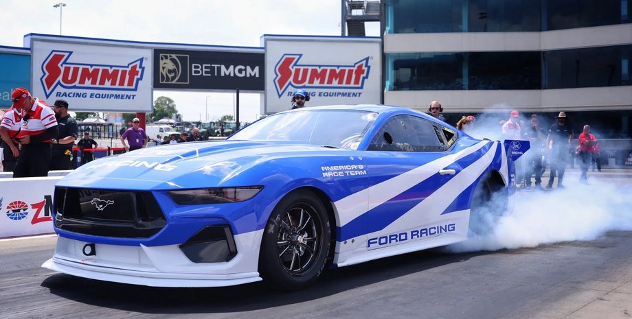 Фото до матеріалу: Ford Mustang Cobra Jet 2200 встановив світовий рекорд швидкості