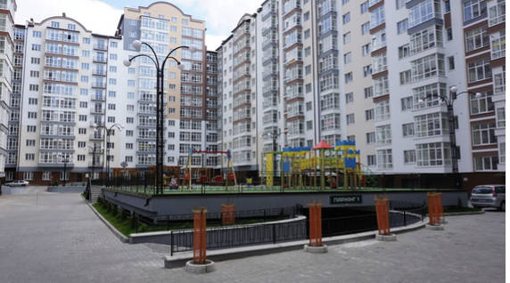 Фото до матеріалу: Майно начальника ДАБК Івано-Франківська: запит до НАЗК