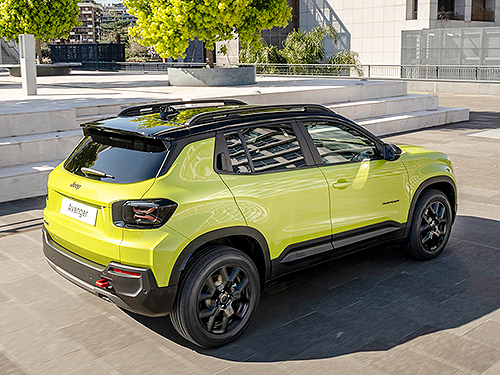 Фото до матеріалу: Jeep представляє новий Jeep Avenger та спец-версію до 85-річчя: Авто новини від AUTO-Consulting