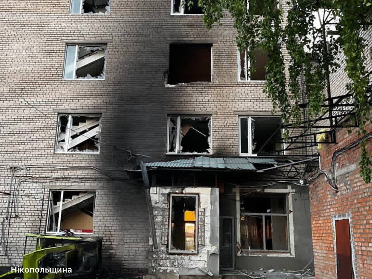 Фото до матеріалу: Чотири загиблих і 19 поранених: наслідки масованої атаки на Дніпровщину в ніч на 6 травня