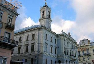 Фото до матеріалу: У Україні виявили новий штам COVID-19 «Цикада»: симптоми та рекомендації МОЗ