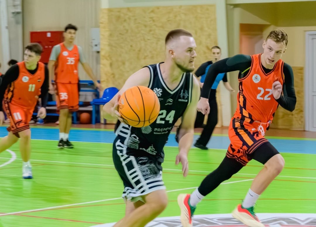 Фото до матеріалу: Стартував баскетбольний чемпіонат «West Basketball League» в Івано-Франківську