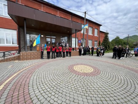 Фото до матеріалу: Козацький дух і патріотична боротьба: на Тячівщині визначили найкращі рої гри «Джура»