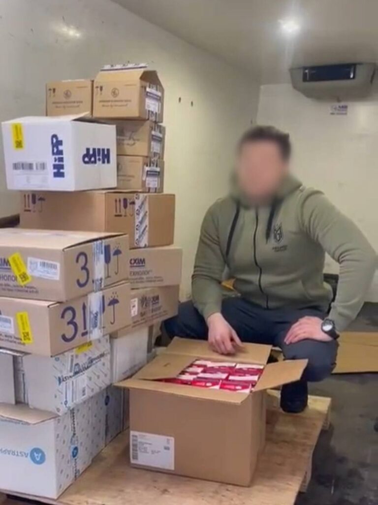 Фото до матеріалу: Аптека АНЦ передала понад 135 мільйонів гривень на потреби фронту: зв'язок, техніка та медикаменти для захисників