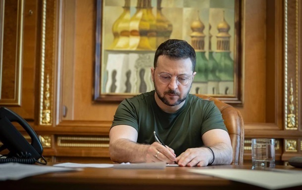 Фото до матеріалу: Зеленський дозволив РФ провести парад у Москві 9 травня
