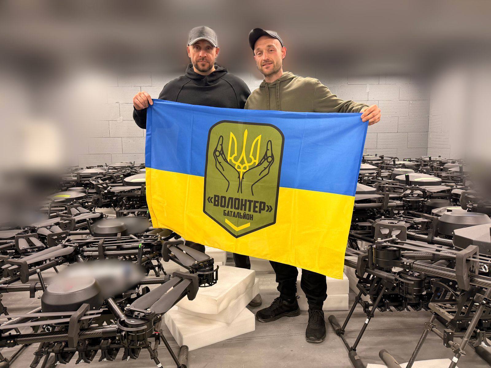 Фото до матеріалу: Військовий журналіст побачив, як Україна виробляє тисячі дронів «Баба Яга