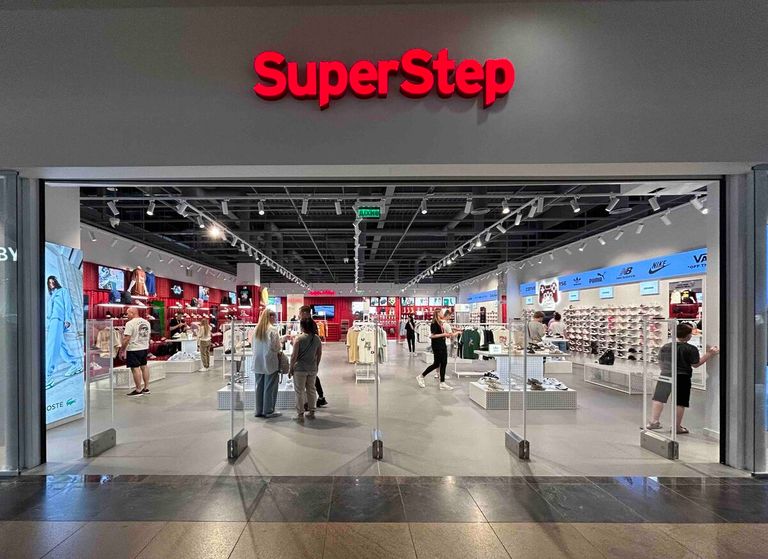 Фото до матеріалу: SuperStep закриває всі магазини в Україні: керівництво назвало причини виходу з ринку