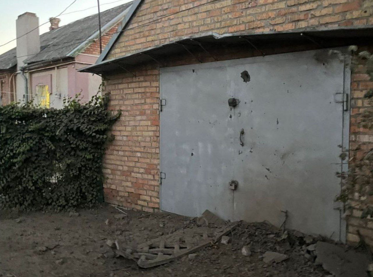 Фото до матеріалу: Російські обстріли пошкодили Нікополь та Кривий Ріг: є руйнування житла та інфраструктури