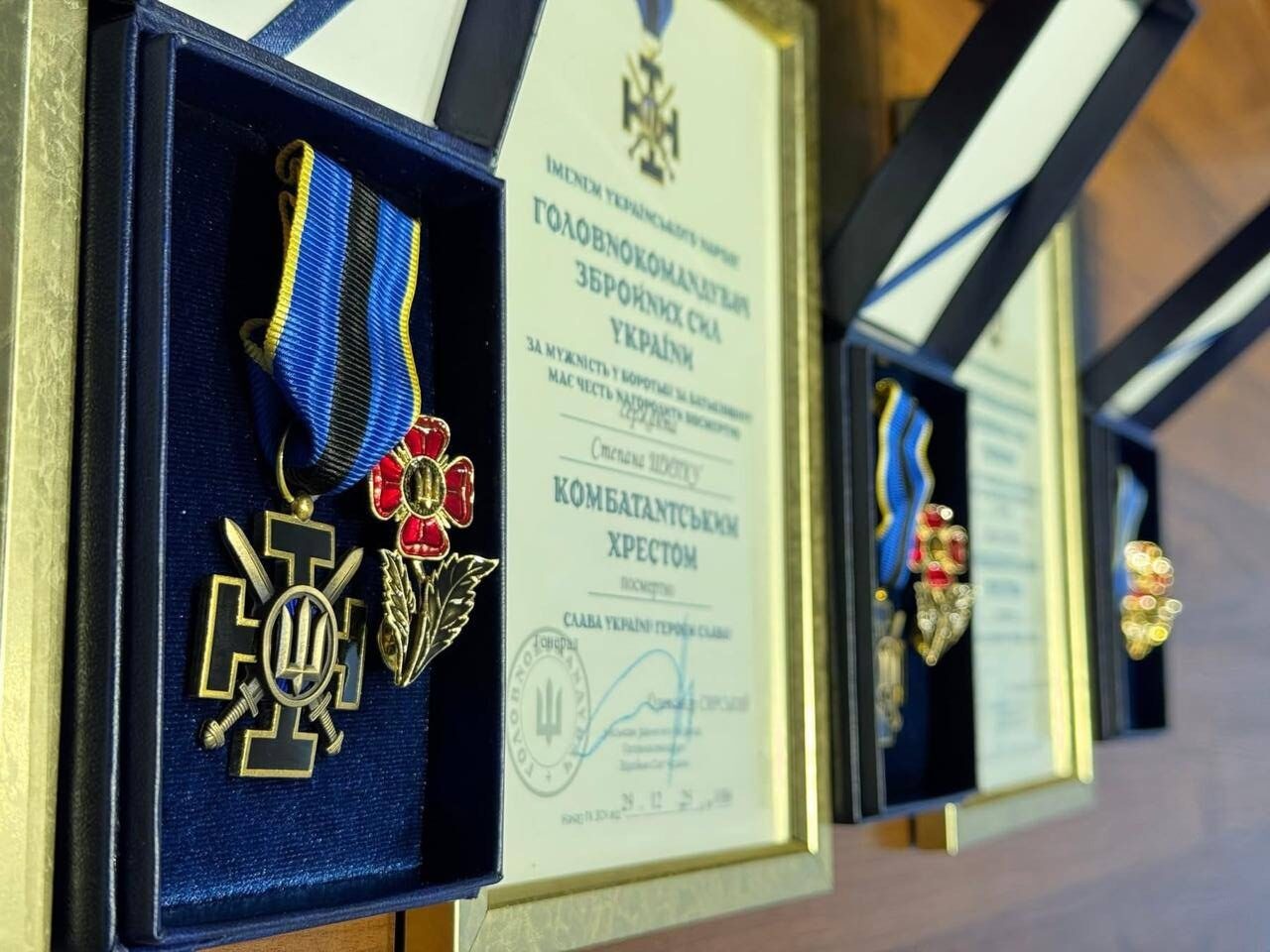 Фото до матеріалу: У Яворівському районі посмертно нагородили п'ятьох захисників України