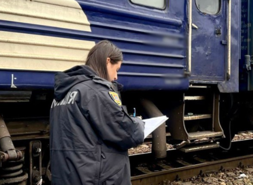Фото до матеріалу: ДТП на київській залізниці: перекрито вулицю Жилянську, поліція встановлює обставини