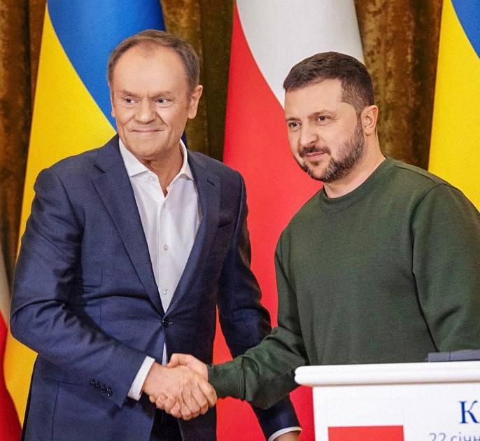 Фото до матеріалу: Автокінотеатр на Оболоні відкрив літній сезон