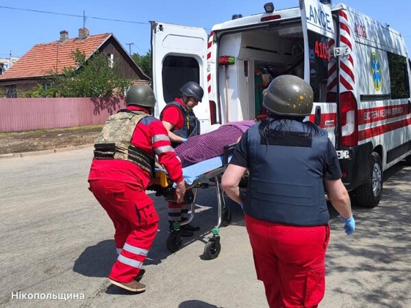 Фото до матеріалу: На Дніпропетровщині атаковані 4 райони, поранені п’ятеро людей