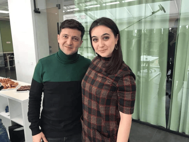 Фото до матеріалу: Юлія Мендель – біографія та скандали — Політика