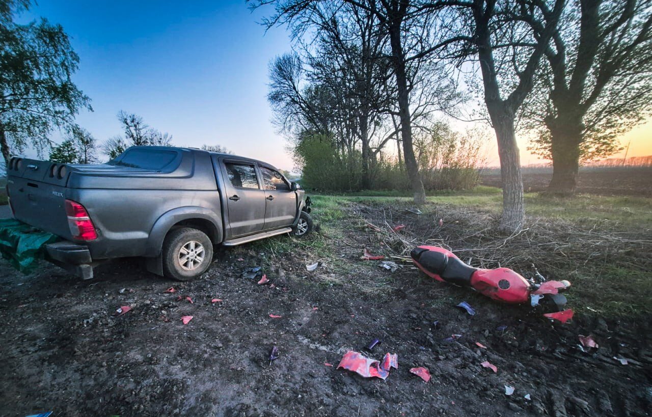 Фото до матеріалу: Мотоцикліст загинув у ДТП на Черкащині: поліція відкрила кримінальне провадження