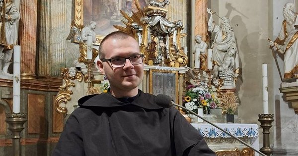 Фото до матеріалу: Режим Лукашенка звільнив польського монаха-кармеліта, звинуваченого у "шпигунстві"