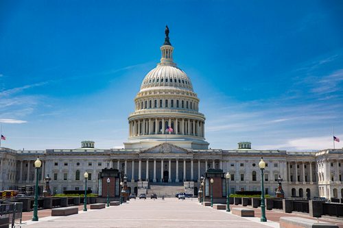 Фото до матеріалу: Сенат США не зміг обмежити повноваження Трампа у військових діях проти Куби