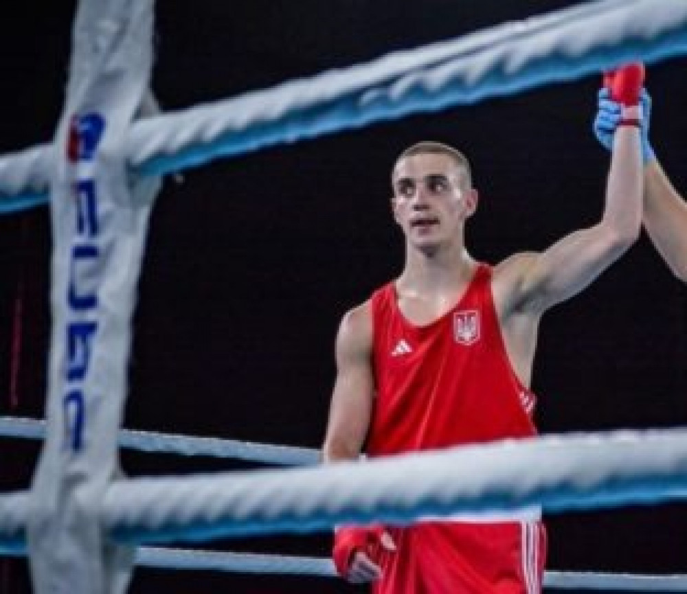 Фото до матеріалу: Чемпіон України з боксу отримав умовний термін за напад на поліцейського у Долині