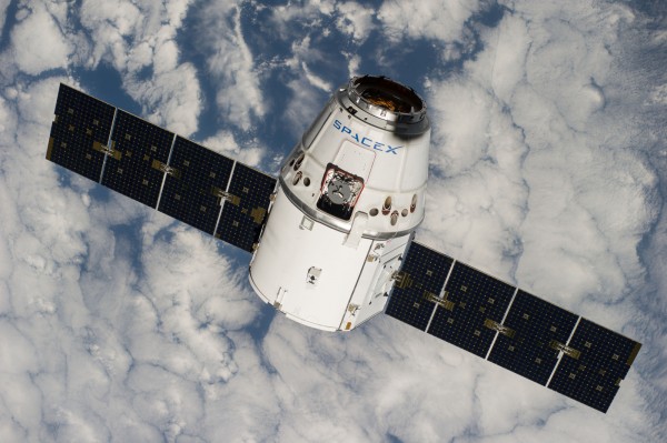 Фото до матеріалу: SpaceX оголосила дату першого пілотованого польоту корабля Dragon