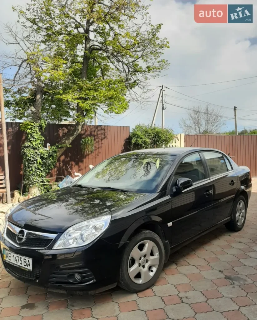 Фото до матеріалу: У Черкаській області продають Opel Vectra 2006 року з пробігом 30 тисяч кілометрів