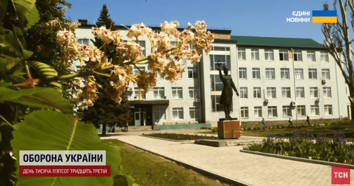 Фото до матеріалу: Принцеса Анна в червоному пальті: як відзначили річницю коронації Чарльза III