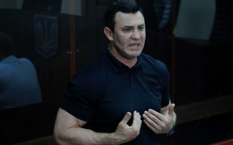 Фото до матеріалу: Тищенко та Писаренко зобов'язалися ще на 60 днів у справі про напад на «Кракена»