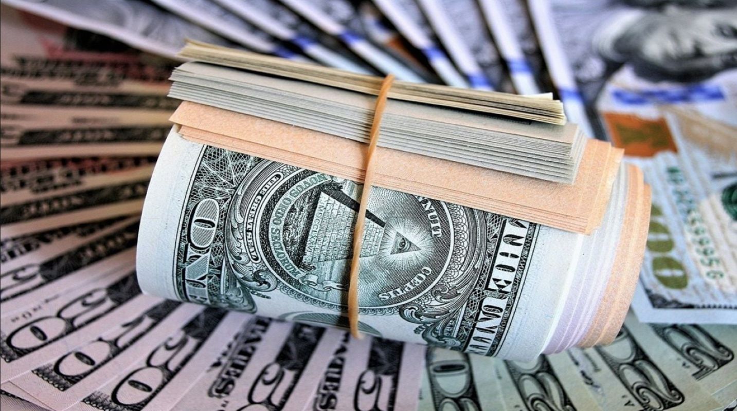 Фото до матеріалу: Курс валют в Україні 7 травня 2026: долар падає, євро стрімко росте