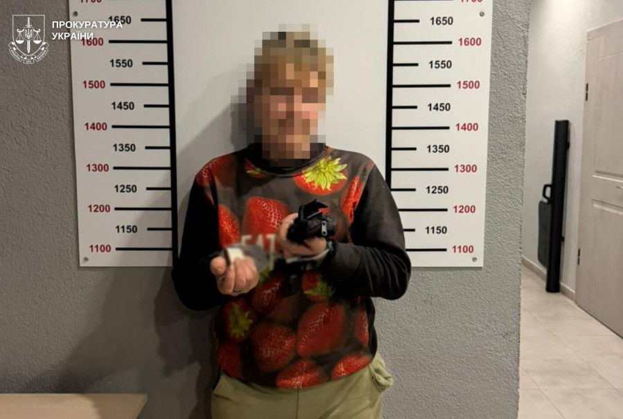 Фото до матеріалу: 50-річна донька кочергою побила 81-річного батька в Дрогобицькому районі