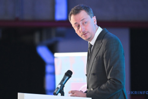 Фото до матеріалу: Україна і Азербайджан домовились про впровадження електронного дозволу на вантажні перевезення