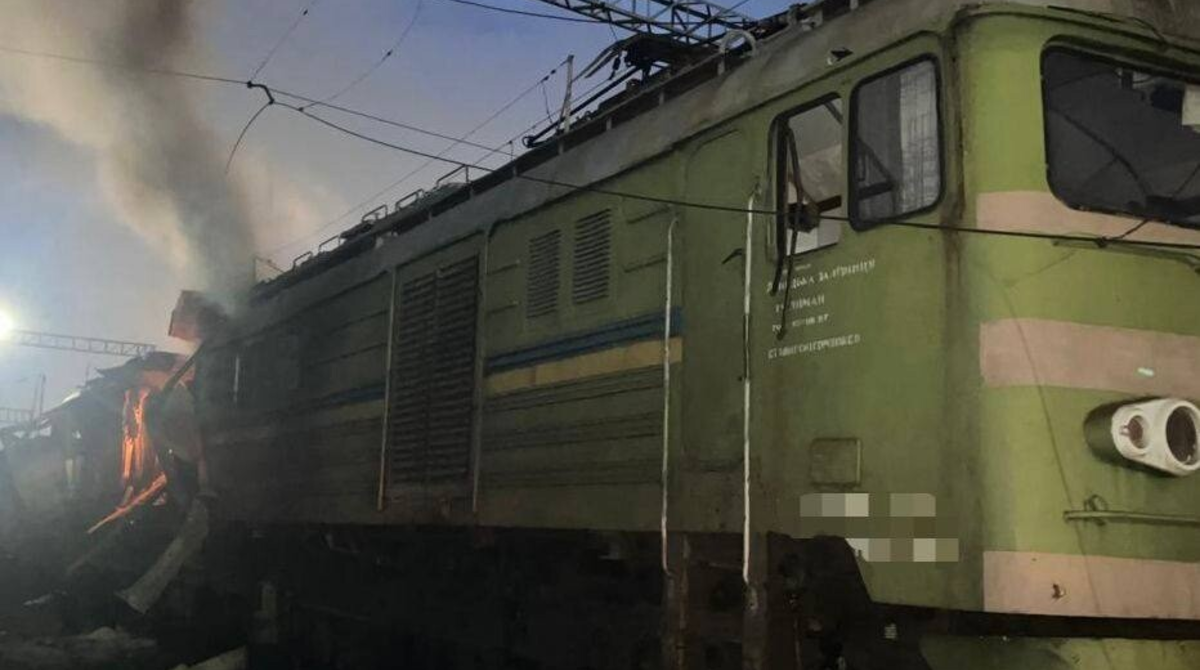 Фото до матеріалу: Росія завдала 23 удари по залізниці України, є загиблі у Здолбуку