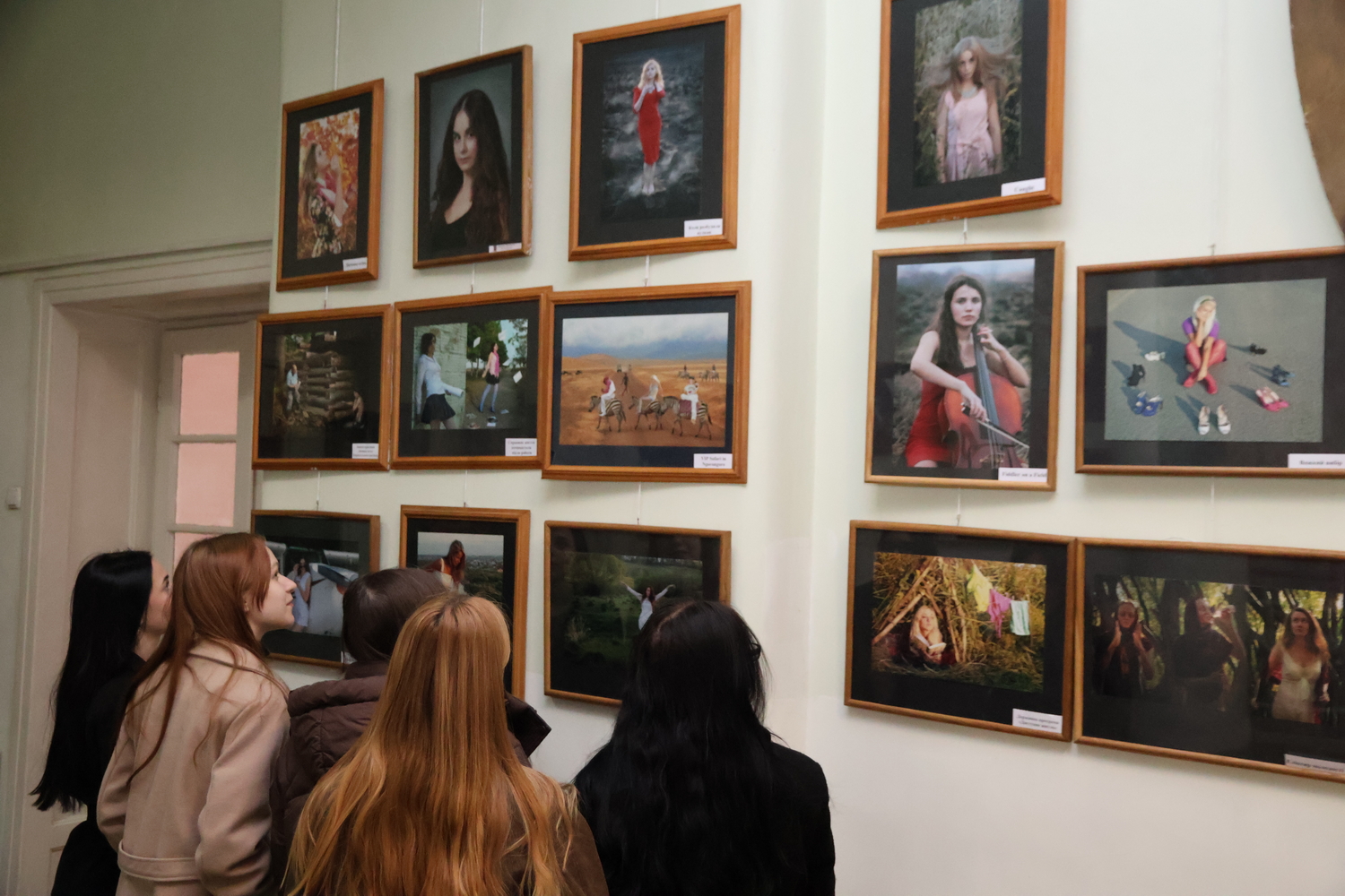Фото до матеріалу: У Івано-Франківську відкрили фотовиставку Павла Кузика