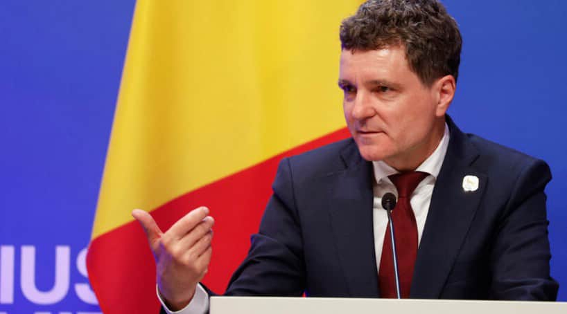Фото до матеріалу: Президент Румунії Нікушор Дан не боїться імпічменту через ультранціоналістів