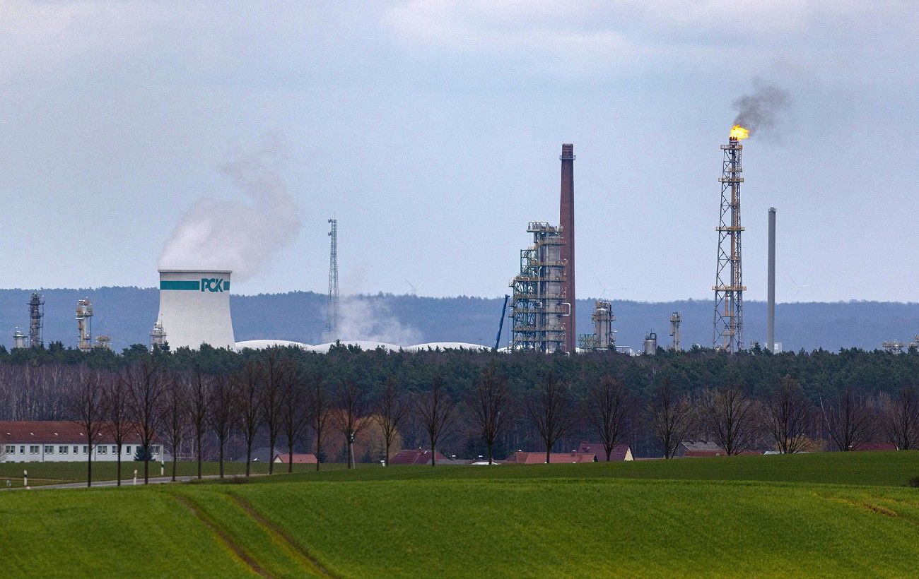 Фото до матеріалу: Роснефть знову судиться з Німеччиною через завод у Шведті