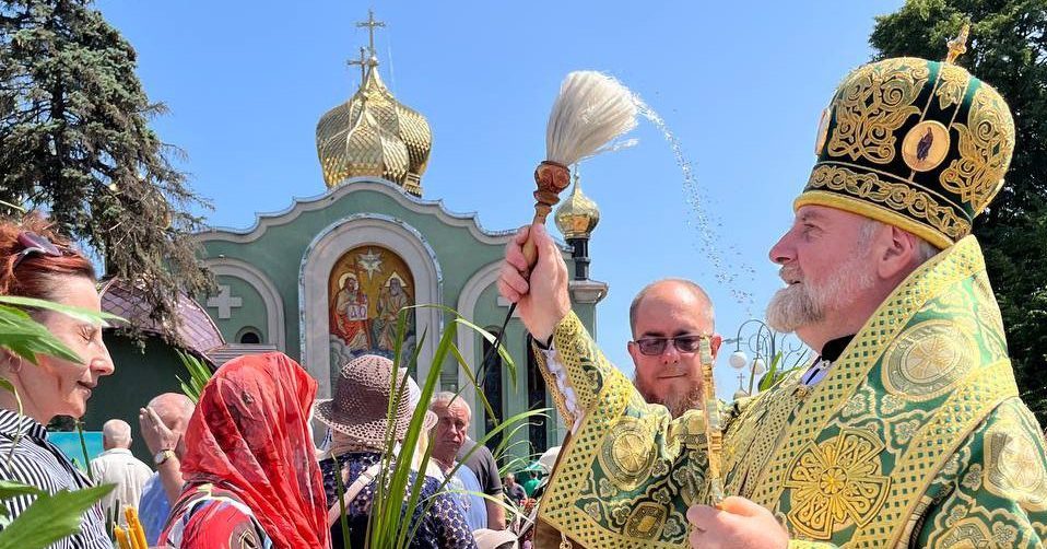Фото до матеріалу: Трійця 2026 у Черкасах: коли свято, чи буде вихідний і що заборонено робити