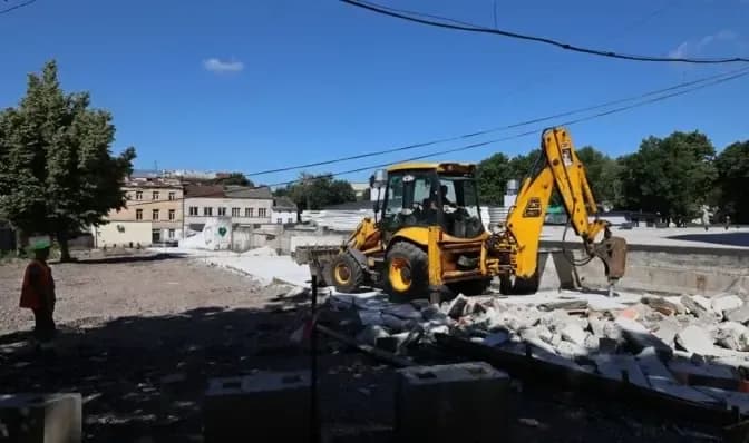 Фото до матеріалу: У Львові звільнили територію «Добробуту»: з'явиться сквер і підземний паркінг