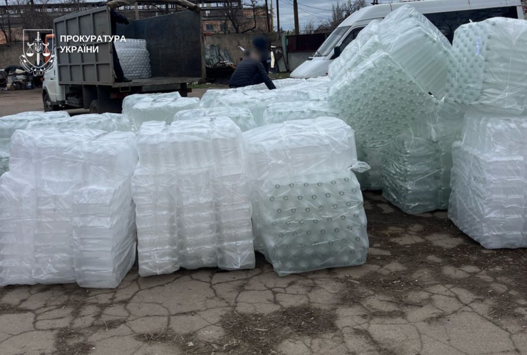 Фото до матеріалу: У Кривому Розі до суду скеровано акт проти організованої групи виробників фальсифікатів