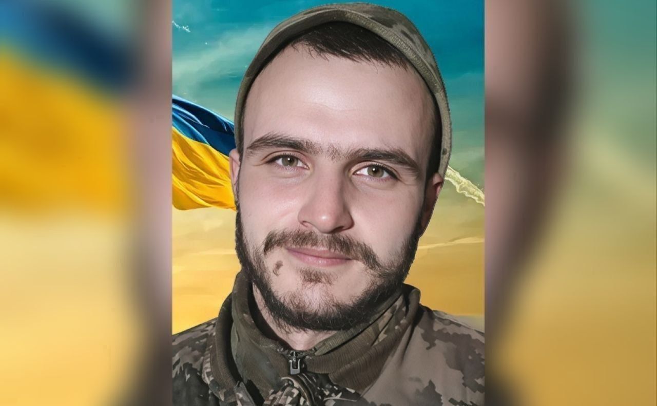 Фото до матеріалу: Петиція присвоїти звання Героя України загиблому воїну Артему Бурці набирає підписів