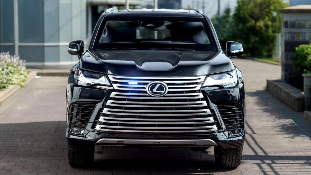 Фото до матеріалу: Броньований Lexus LX 700: Невидимий захист від куль та гранат