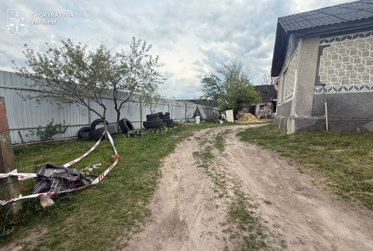 Фото до матеріалу: На Львівщину 35-річний чоловік привіз арсенал зброї