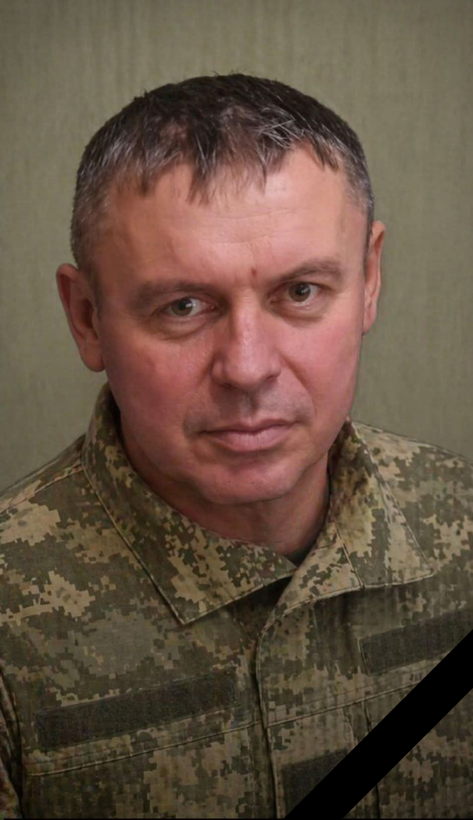 Фото до матеріалу: У Млієві провели в останню путь снайпера, який загинув у 2023 році