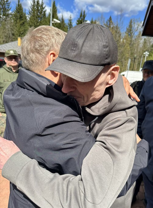 Фото до матеріалу: Польща і Молдова обмінялися з Білоруссю ув'язненими: серед звільнених — журналіст Анджей Почобут