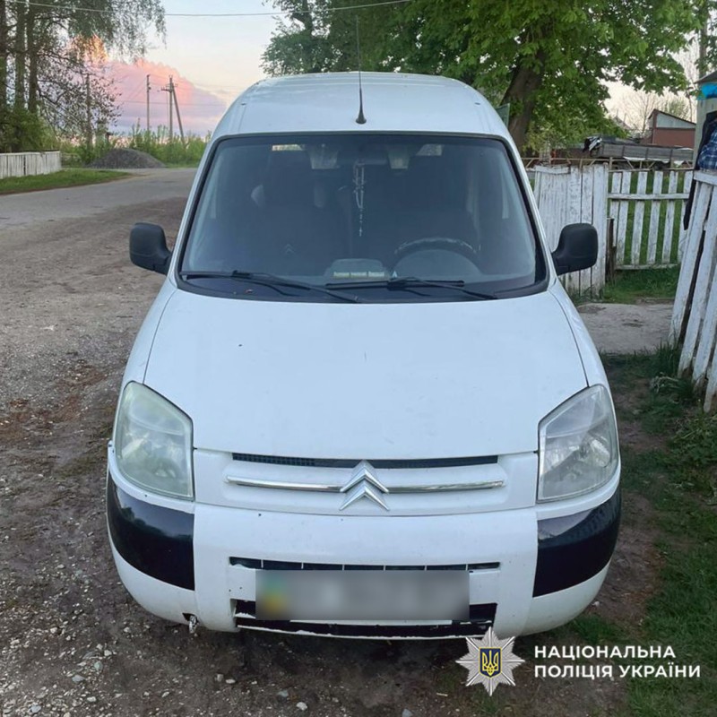 Фото до матеріалу: На Білогірщині 18-річний пішохід потрапив до травматології після наїзду автомобіля
